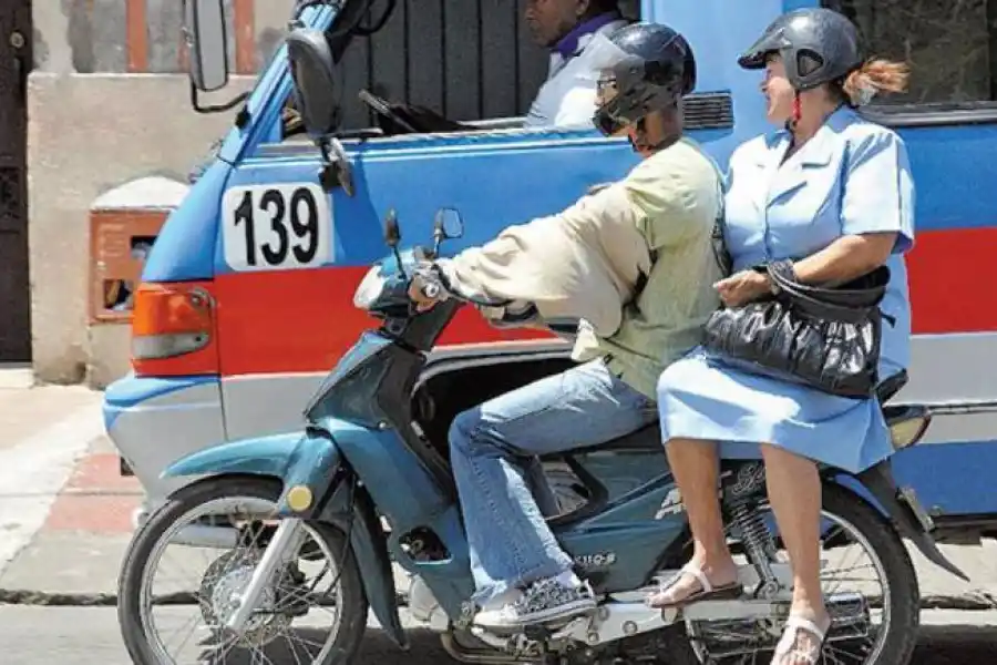 Mototaxis.