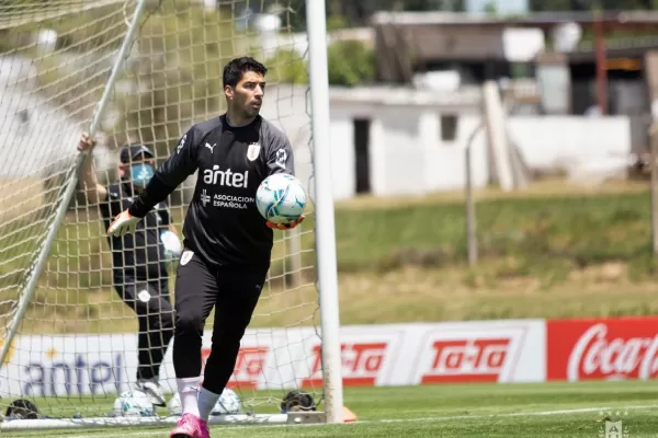 Luis Suárez dio positivo en coronavirus y Uruguay suma tres bajas para recibir a Brasil