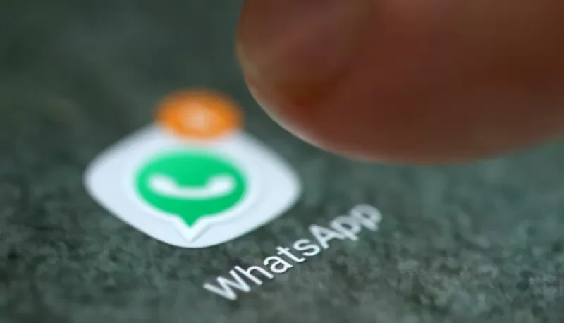 Modo Vacaciones: WhatsApp reemplazará los chats archivados por leer más tarde