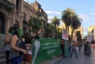 El pañuelazo por el aborto también se replicó en Tucumán
