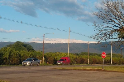 En plena primavera, las cumbres amanecieron cubiertas de un manto blanco