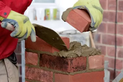 La actividad industrial registró mejoras en octubre y noviembre, según un informe oficial