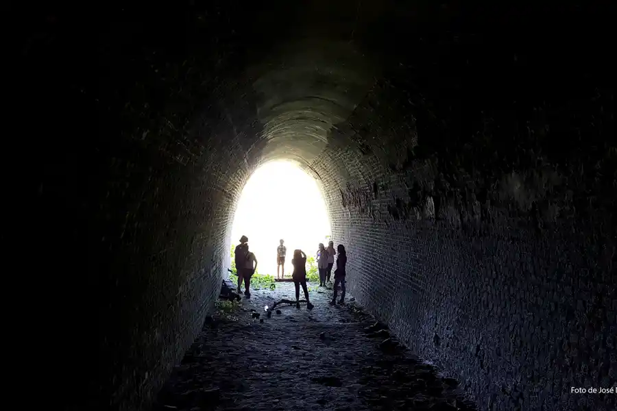 AVENTURA. El túnel es un espectáculo.