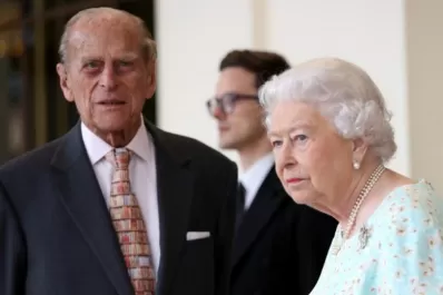 La Reina Isabel y su esposo Felipe celebran su 73 aniversario de bodas
