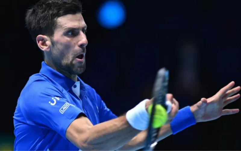 Djokovic pasa a semifinales del ATP Finals y podría disputar el título con Nadal