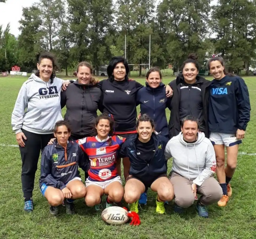 NACIONALES. Mottura (izquierda, arriba) junto a referentes del país.