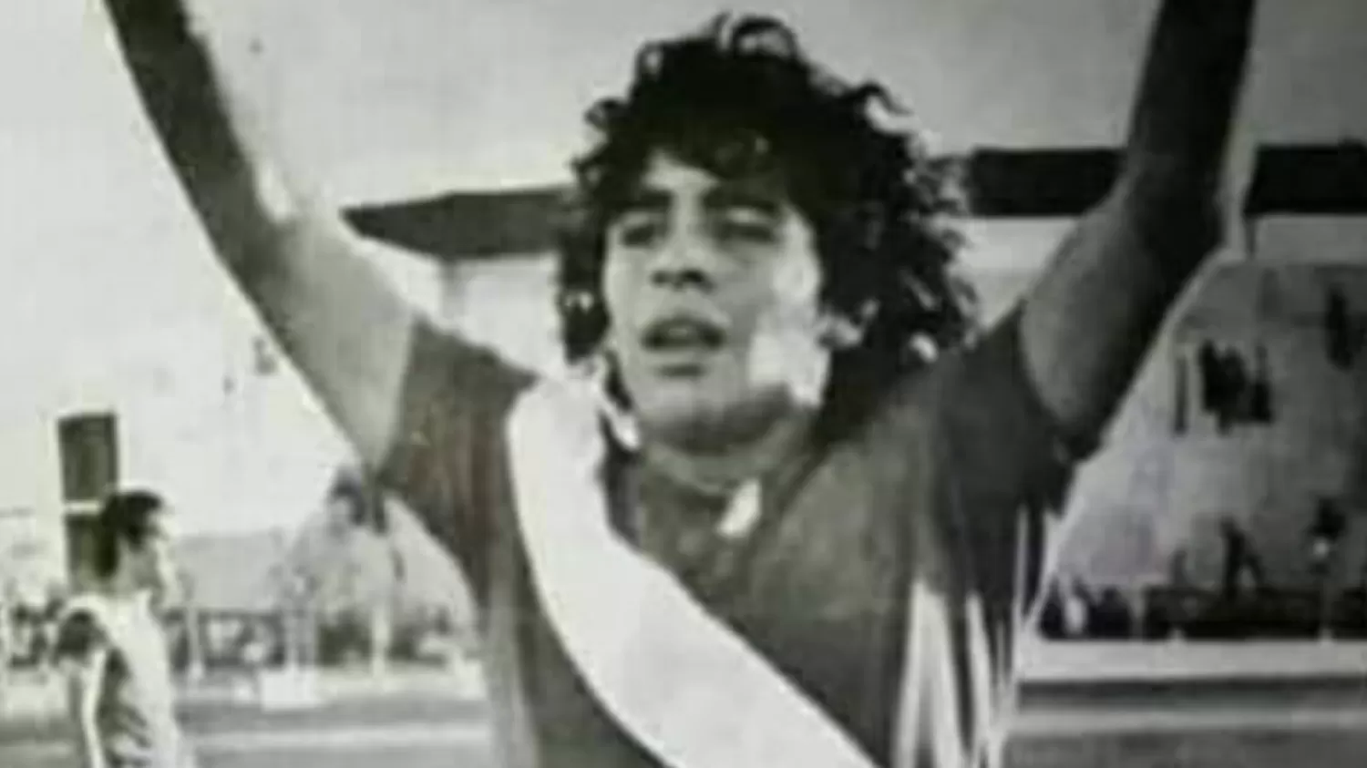 Diego Maradona en el partido ante Atlético Concepción 