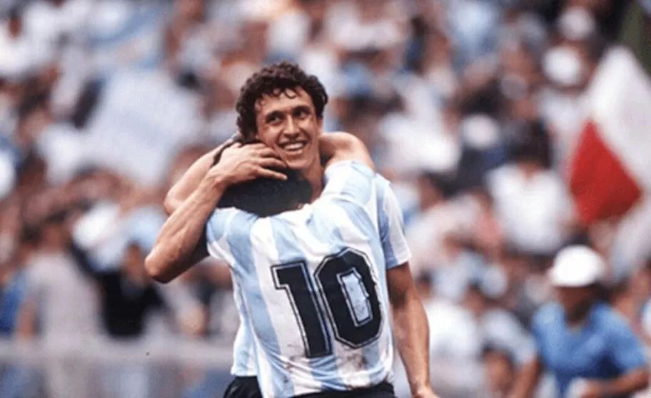 AMIGOS. Jorge Valdano y Diego Maradona.
