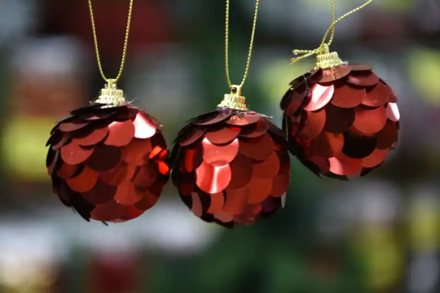 La Navidad comienza a palpitarse en el centro: ¿cuánto costará armar el arbolito?