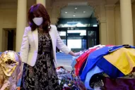 Jugadores, actores, políticos y cantantes en la despedida