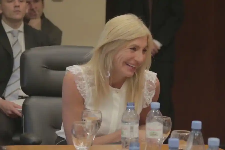 INTEGRANTE NÚMERO 5 DEL TRIBUNAL DE RECUSACIÓN. María Fernanda Bähler.