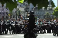 “La muerte del ídolo congeló la grieta en la política”