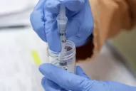 La OMS advirtió que las vacunas no erradicarán el coronavirus hasta que no se sepa cómo se transmite