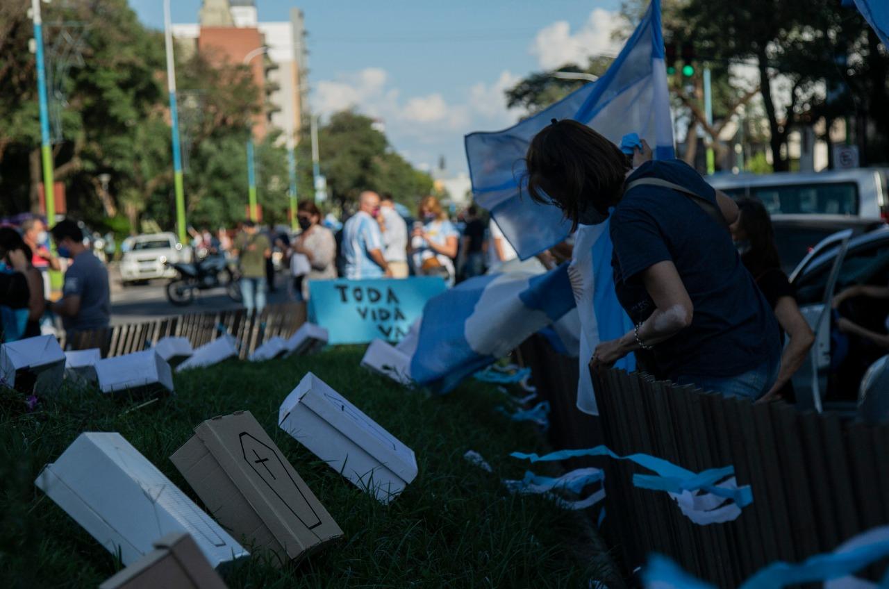 #LaMayoríaCeleste: el manifiesto que se leyó en la marcha contra el aborto en Tucumán