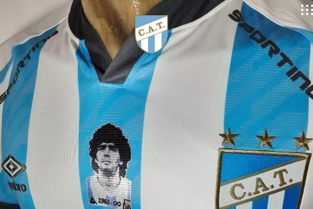 HOMENAJE. ´La imagen de Diego Maradona, en el centro. FOTO CLUB ATLÉTICO TUCUMÁN. 
