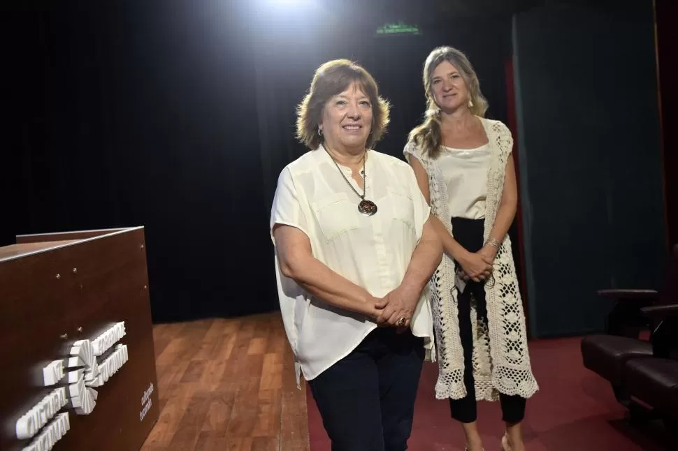 EXPERTAS. Mercedes Aguirre y Florencia Gutiérrez hablan sobre el valor del patrimonio y el antiguo cine. LA GACETA / FOTO DE INÉS QUINTEROS ORIO