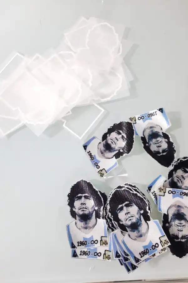 Quién es el encargado de incorporar la cara de Maradona en la camiseta de Atlético