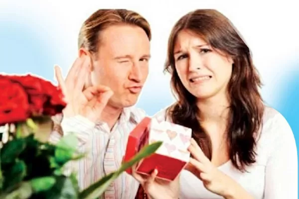 Relaciones: ¿qué tan importantes son los regalos en una pareja?
