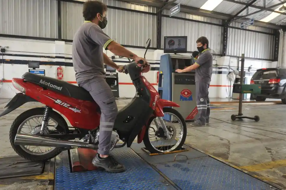 DOS RUEDAS. También las motos precisan VTV. Para ellas sale $ 600.