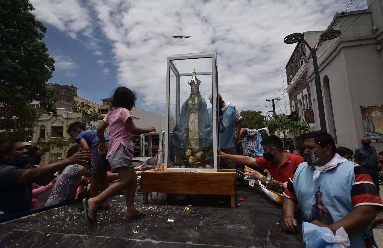 CONCEPCIÓN. La imagen de la Virgen recorrió la ciudad.