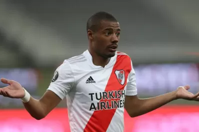 Una orden de captura contra Nicolás De la Cruz en Uruguay alarmó a River