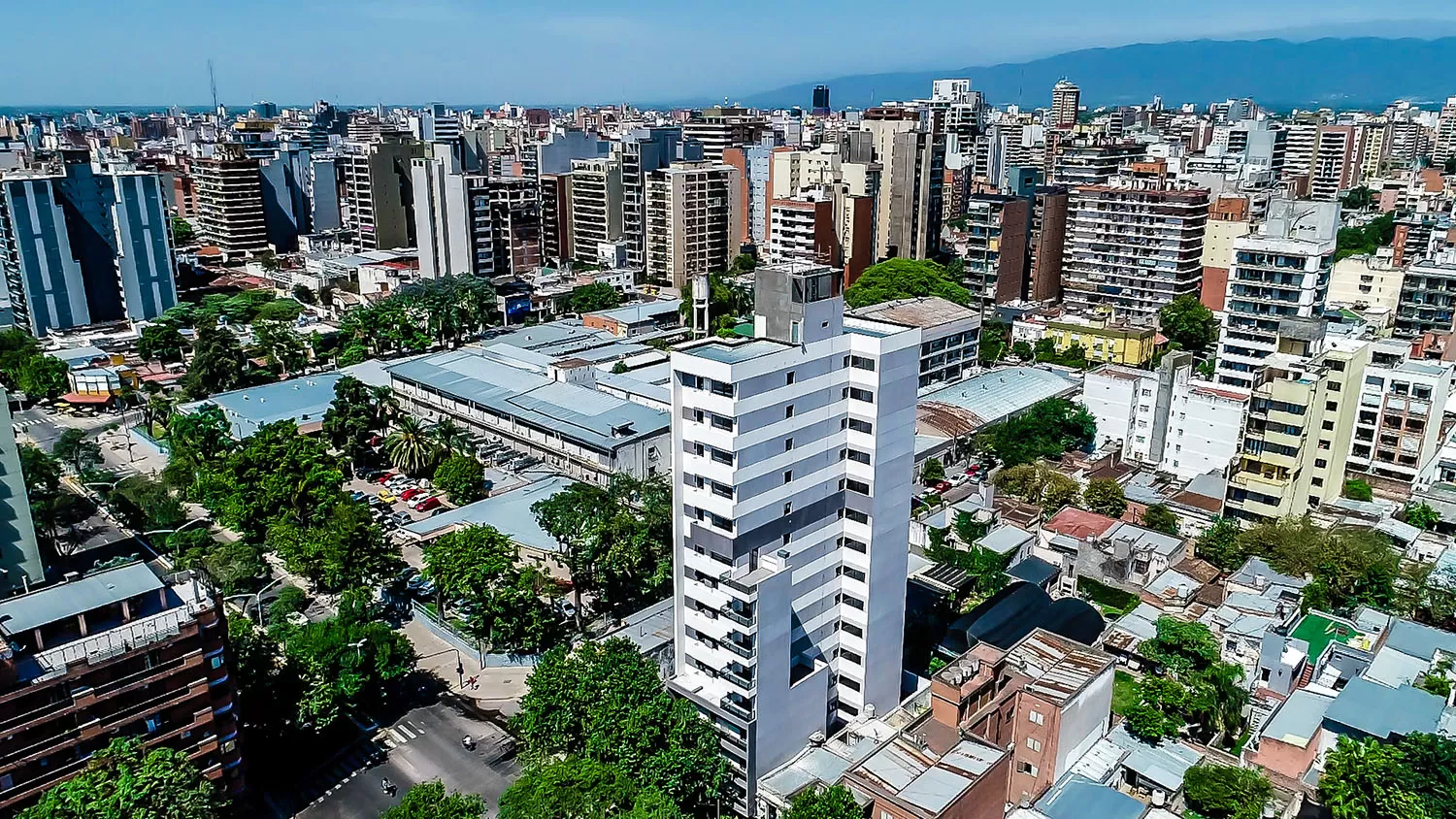 Con una inversión de $ 170 millones, Natania entregó su tercera torre en Tucumán