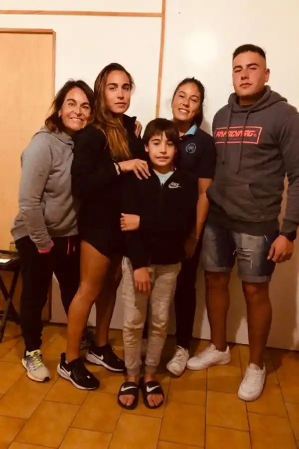 EN CASA. Casetta aprovecha los meses en Mar del Plata para estar con su familia.  