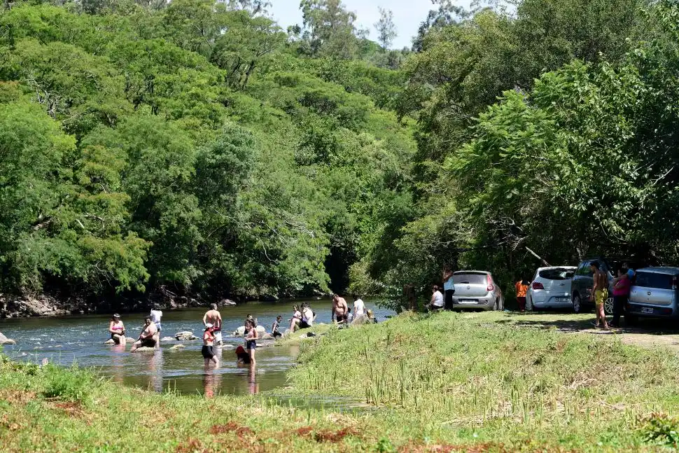 UN DÍA ESPECTACULAR. Una invitación para aprovechar el río.  