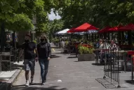 Bajan los contagios y las muertes por coronavirus en las provincias