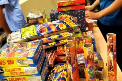 Cohetes en las Fiestas: autorizaciones para la venta en la capital