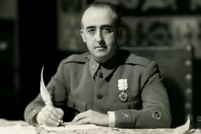 La familia de Franco repuso a España una casa del ex dictador, pedida por la Justicia