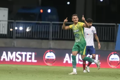 Defensa ganó ante Bahía en un controvertido juego por acción del VAR