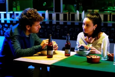 Estrenos on line: una comedia romántica y un policial