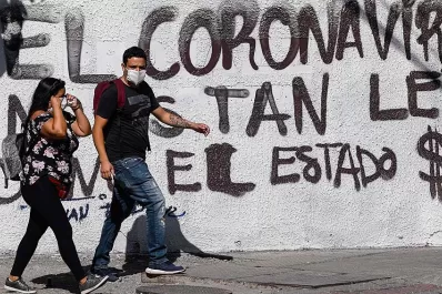 Chile suma más de 1.500 casos de covid-19 en un día y el Gobierno reclama responsabilidad