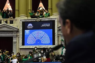 Un diputado tucumano denunció amenazas luego de votar a favor del aborto legal