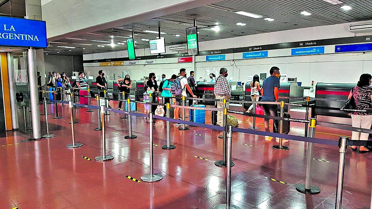 Dificultades y testimonios: cómo se vuela en pandemia