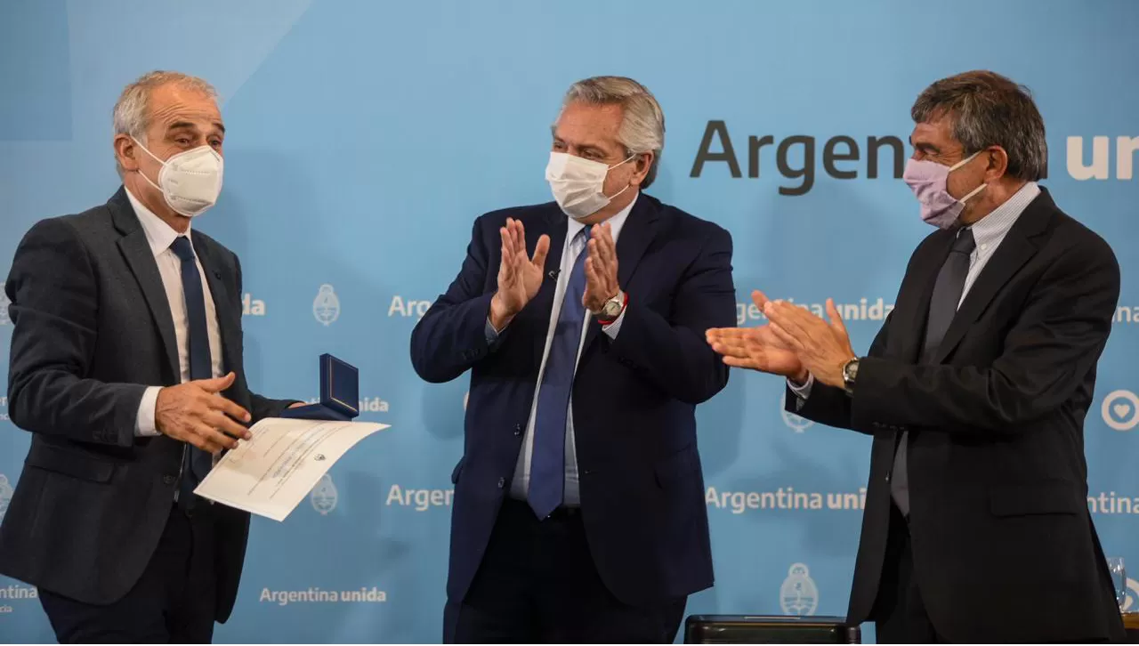 DISTINCIONES. El presidente, Alberto Fernández, entregó premios a la comunidad científica argentina.