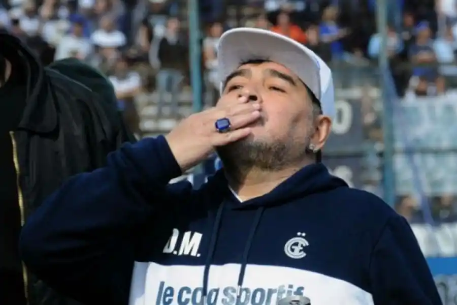 DIEGO ARMANDO MARADONA. Al momento de su deceso era DT de Gimnasia de La Plata. Foto de Télam