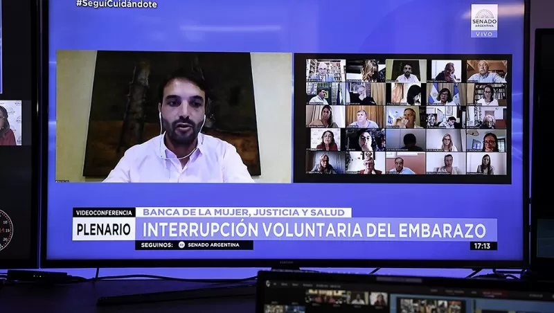 Aborto: el Senado busca emitir dictamen para que se discuta en el recinto el martes 29