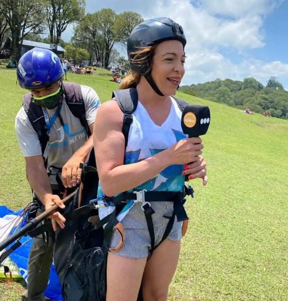 Marley y Lizy volaron en parapente y disfrutaron de los vinos tucumanos