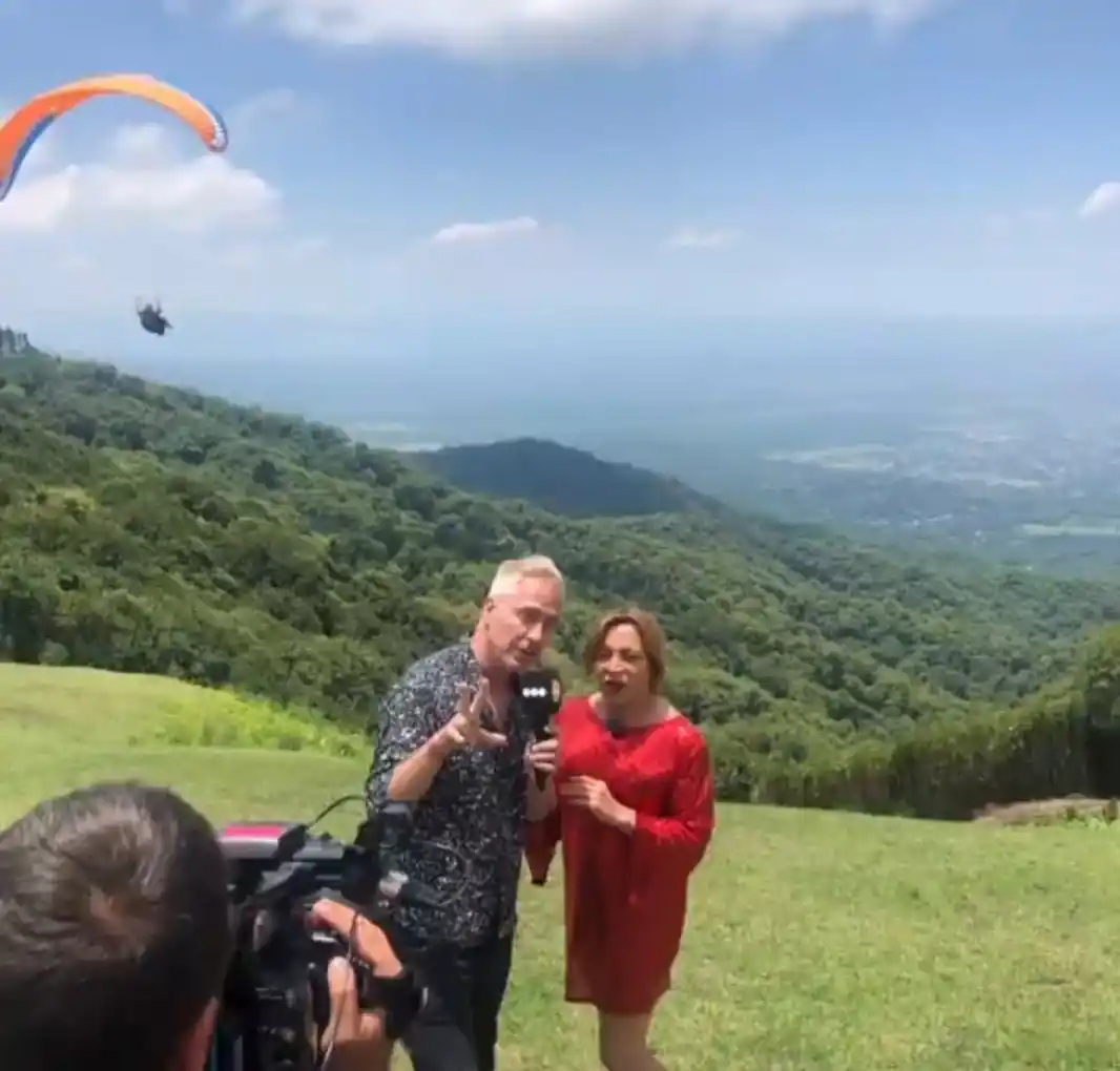 Marley y Lizy volaron en parapente y disfrutaron de los vinos tucumanos