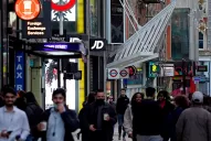 Según un especialista, no se ha demostrado que la nueva cepa sea invulnerable a las vacunas