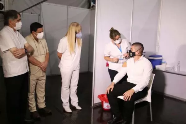 Cuál fue el resultado del simulacro de vacunación contra covid-19 en el hospital Eva Perón