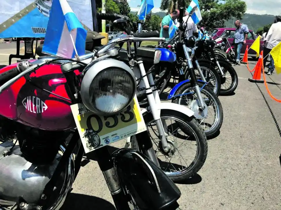 MOTO GILERA. Esta como otras fu aportada por la Asociación Bicentenario Tucumán.