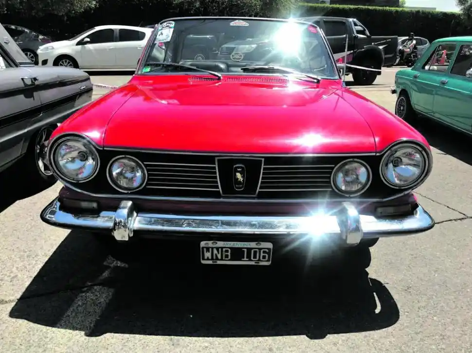 UN RENAULT TORINO. El auto que hace delirar a los coleccionistas y fanáticos del automovilismo.