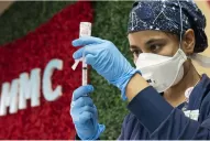 Moderna realizará pruebas para determinar si su vacuna protege contra la nueva cepa