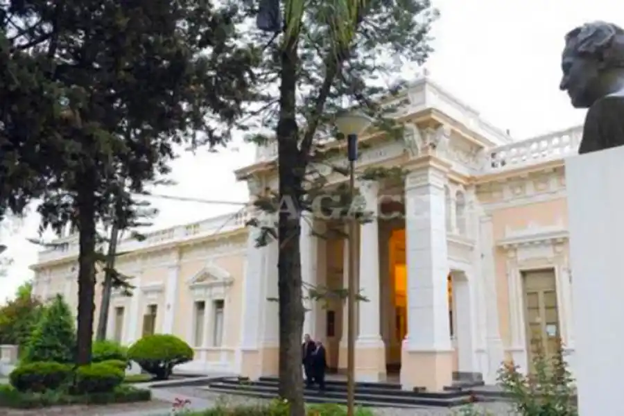 BENEFICIO. En las Facultades de la Universidad Nacional de Tucumán se podrá presentar el certificado de finalización de los estudios secundarios hasta noviembre del año que viene.