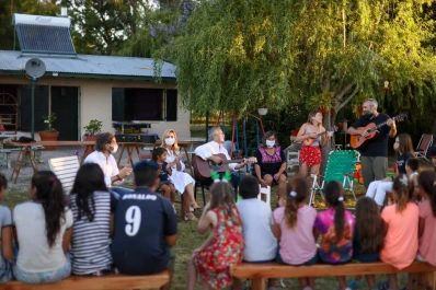 El Presidente visitó a chicos en guarda judicial en la víspera a la Navidad