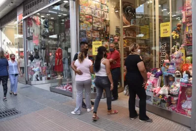 Seis de cada 10 comercios declararon que vendieron menos que la Navidad del año pasado