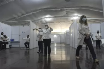 “En vez de estar peleando, la vacuna nos  debería alegrar”